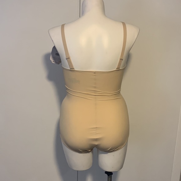 Maidenform Shaper - Picture 3 of 5
